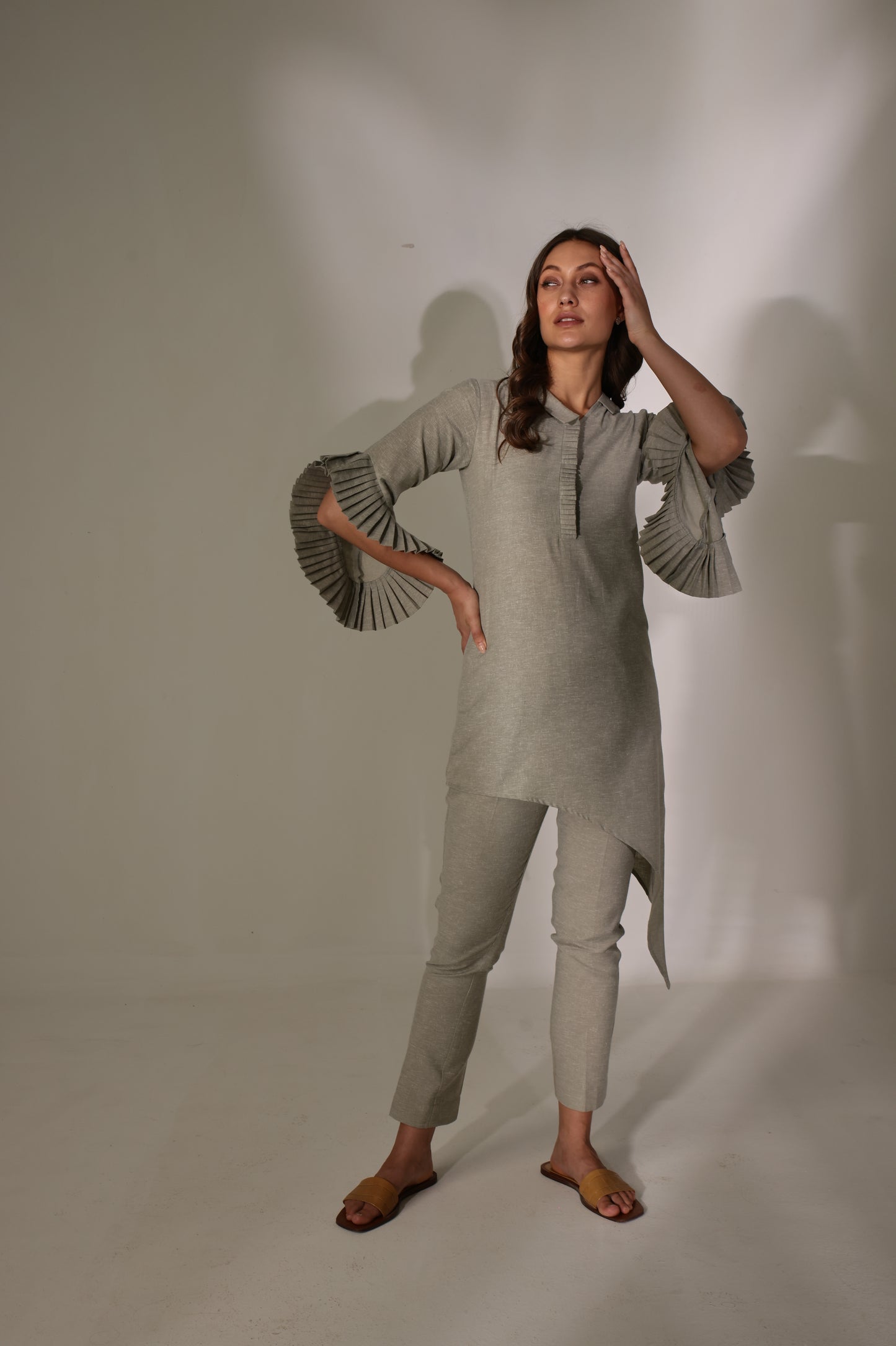 OLIVE PLEAT-SLEEVES LINEN KURTA SET