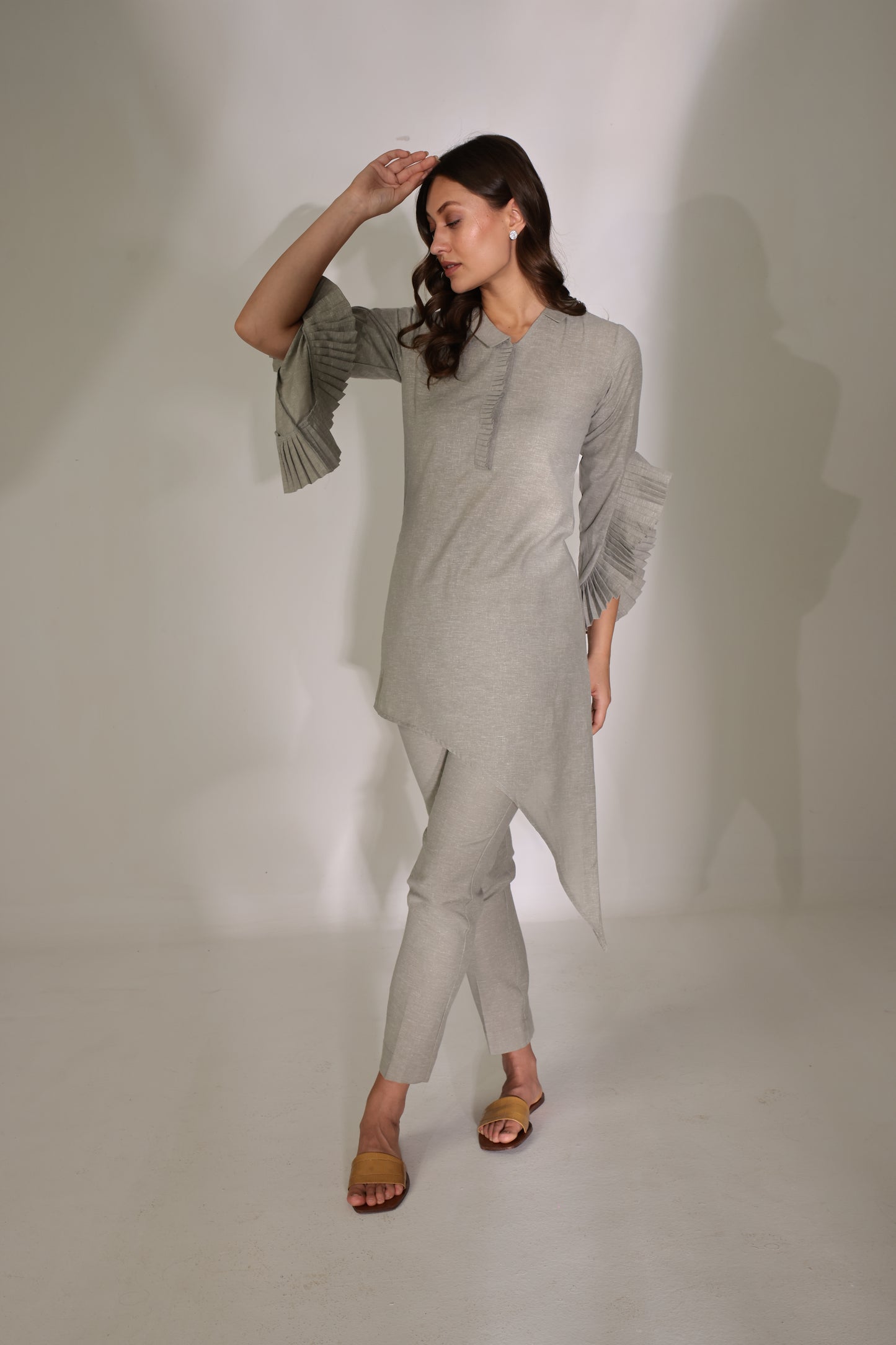 OLIVE PLEAT-SLEEVES LINEN KURTA SET