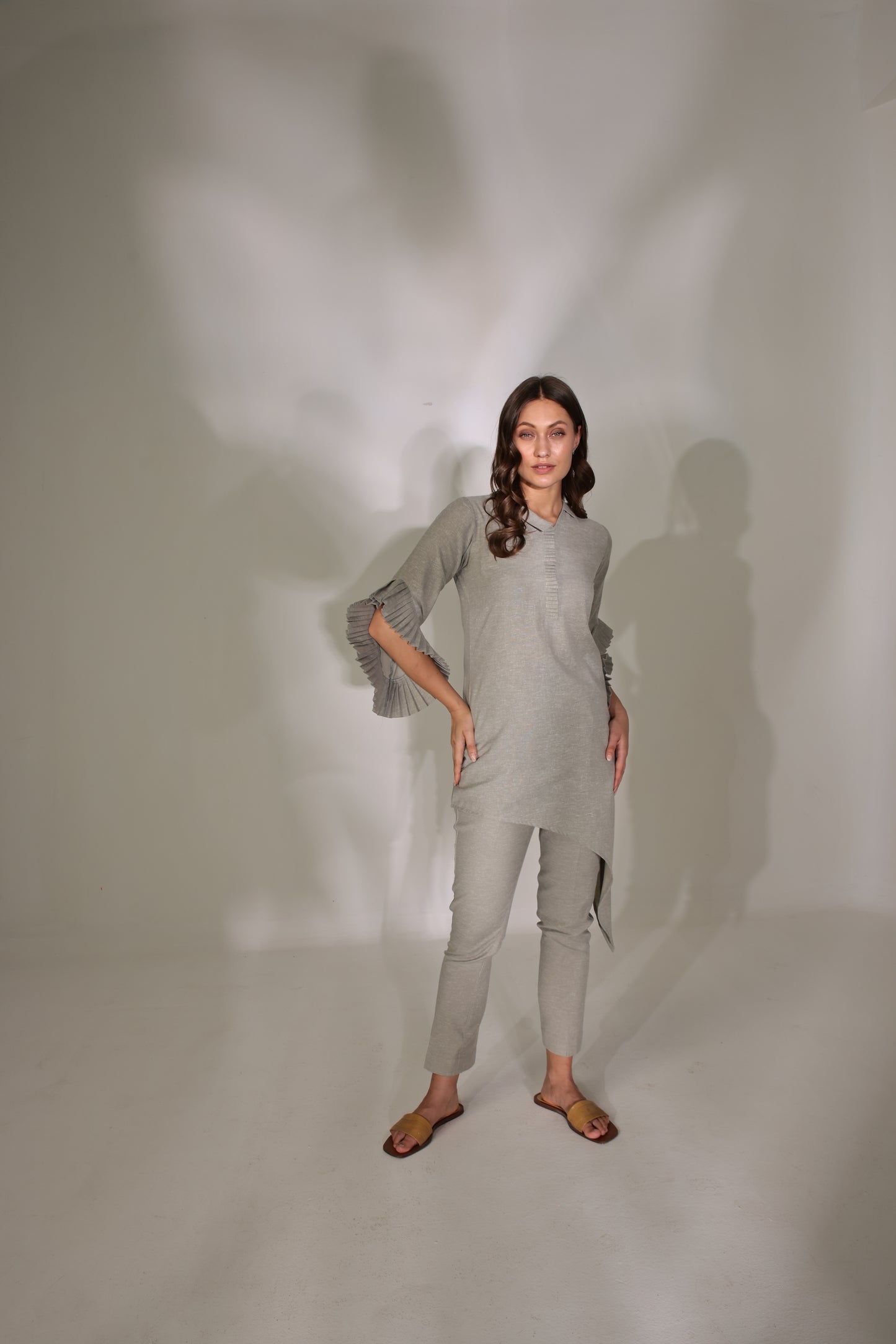 OLIVE PLEAT-SLEEVES LINEN KURTA SET