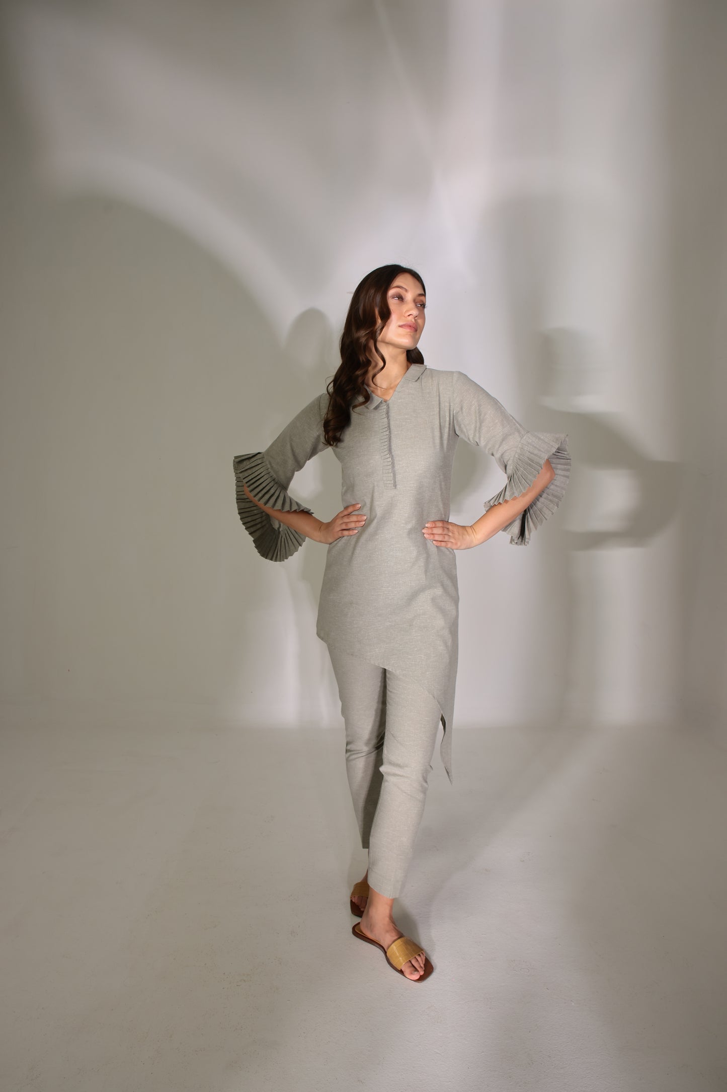 OLIVE PLEAT-SLEEVES LINEN KURTA SET
