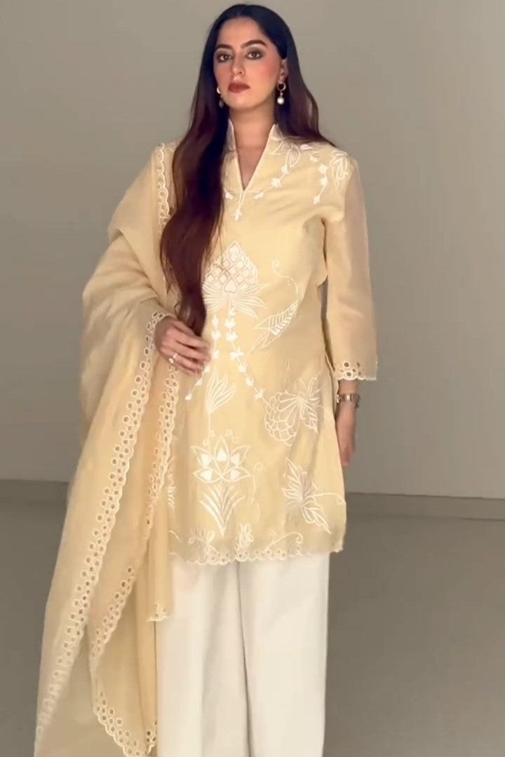 JASNOOR ANAND X SUFIANA HAZE BEIGE KURTA SET WITH DUPATTA