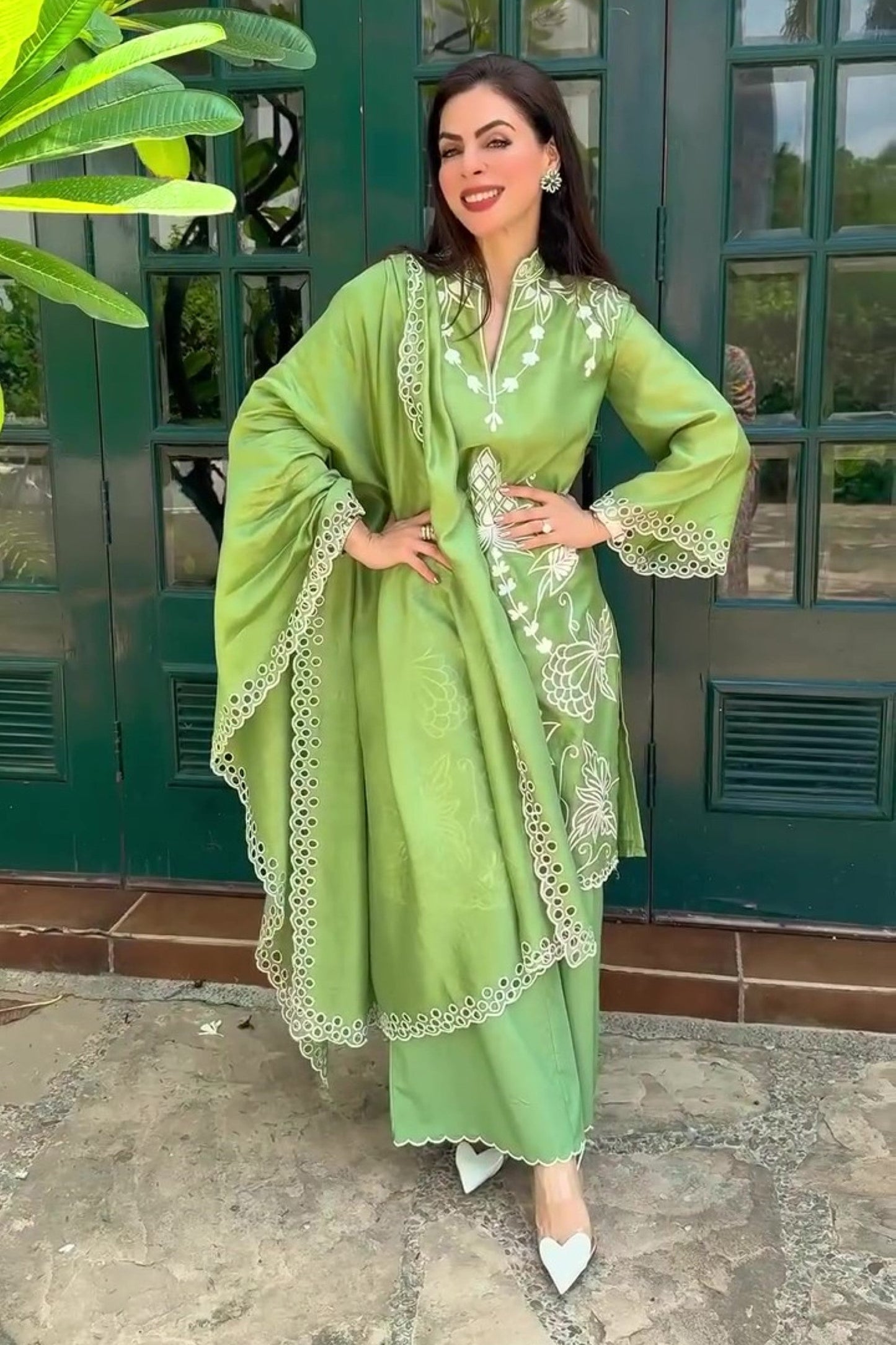 SONAM PAL X SUFIANA NEEM KURTA SET WITH DUPATTA
