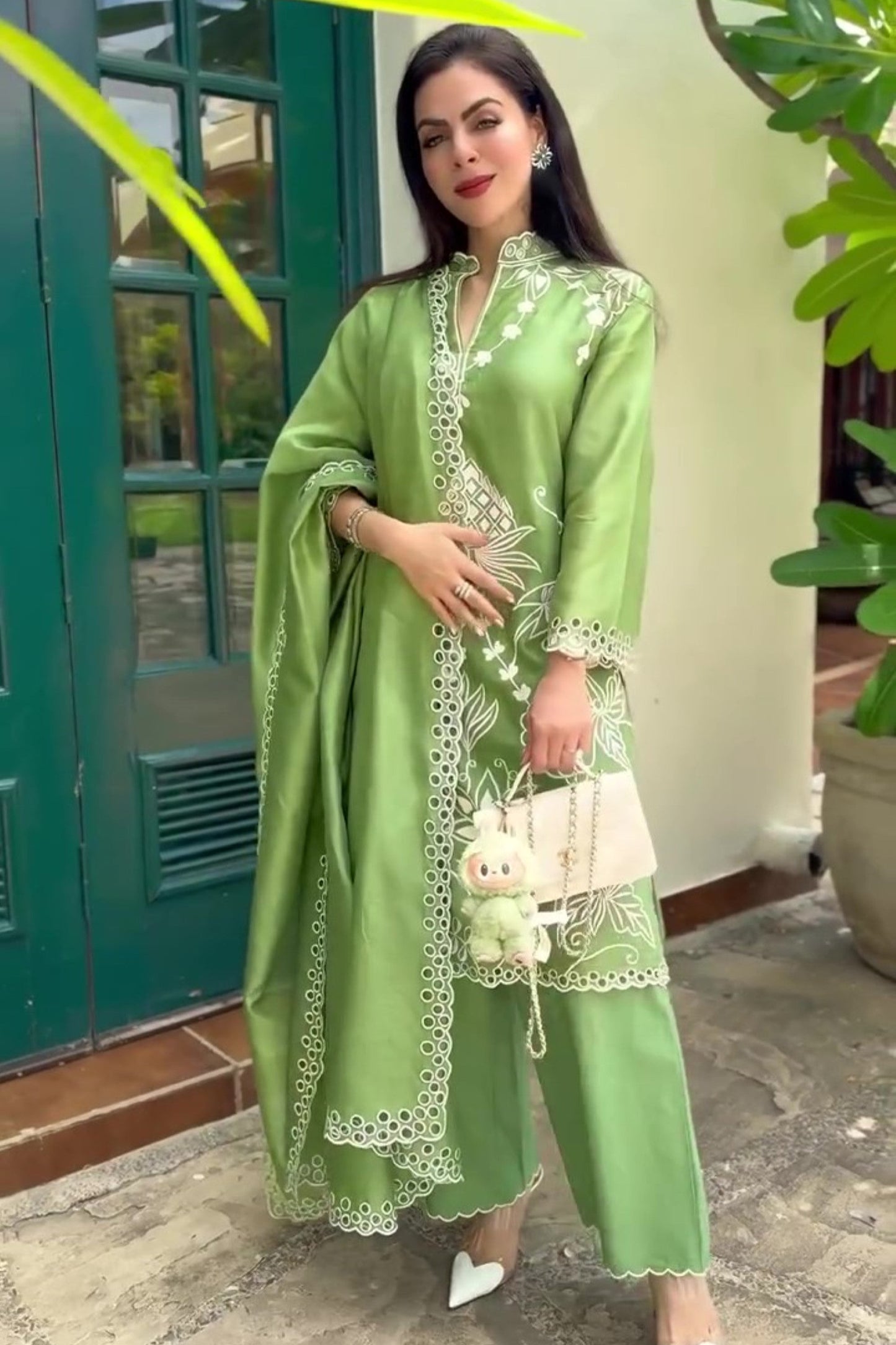 SONAM PAL X SUFIANA NEEM KURTA SET WITH DUPATTA