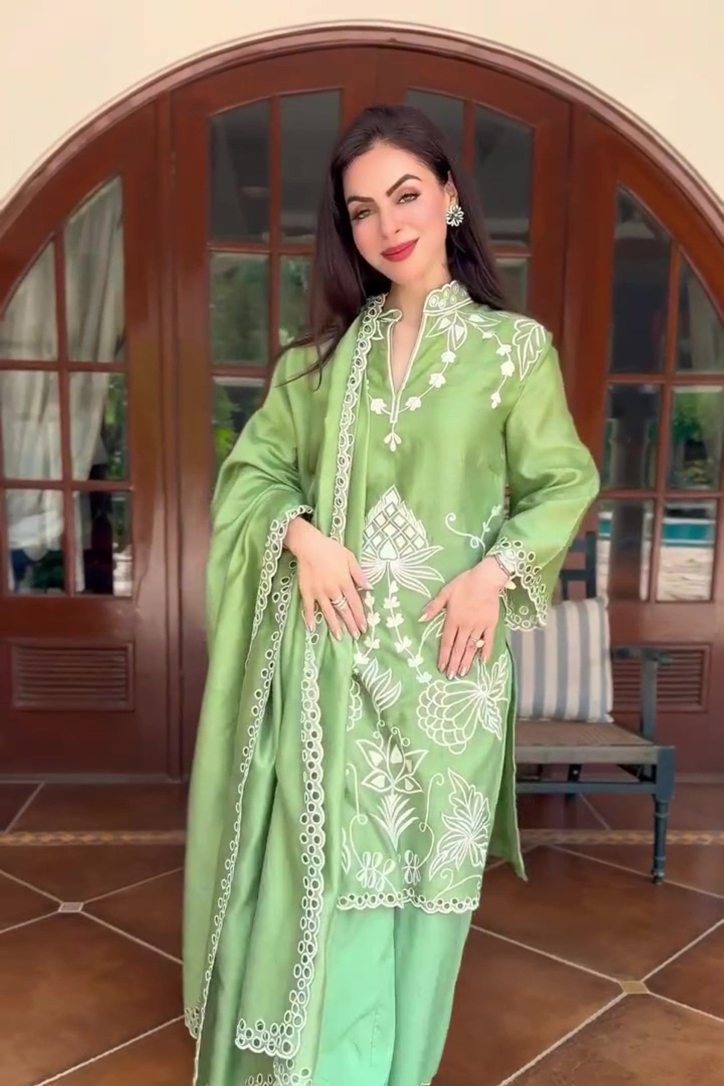 SONAM PAL X SUFIANA NEEM KURTA SET WITH DUPATTA