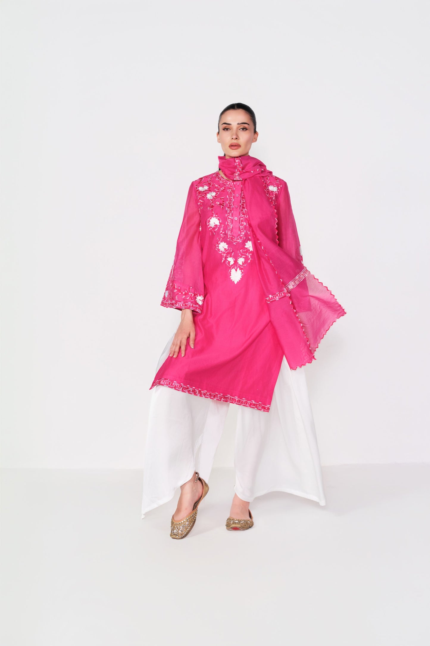 GULBANO EMBORIDERED KURTA WITH TULIP PLAZZO SET