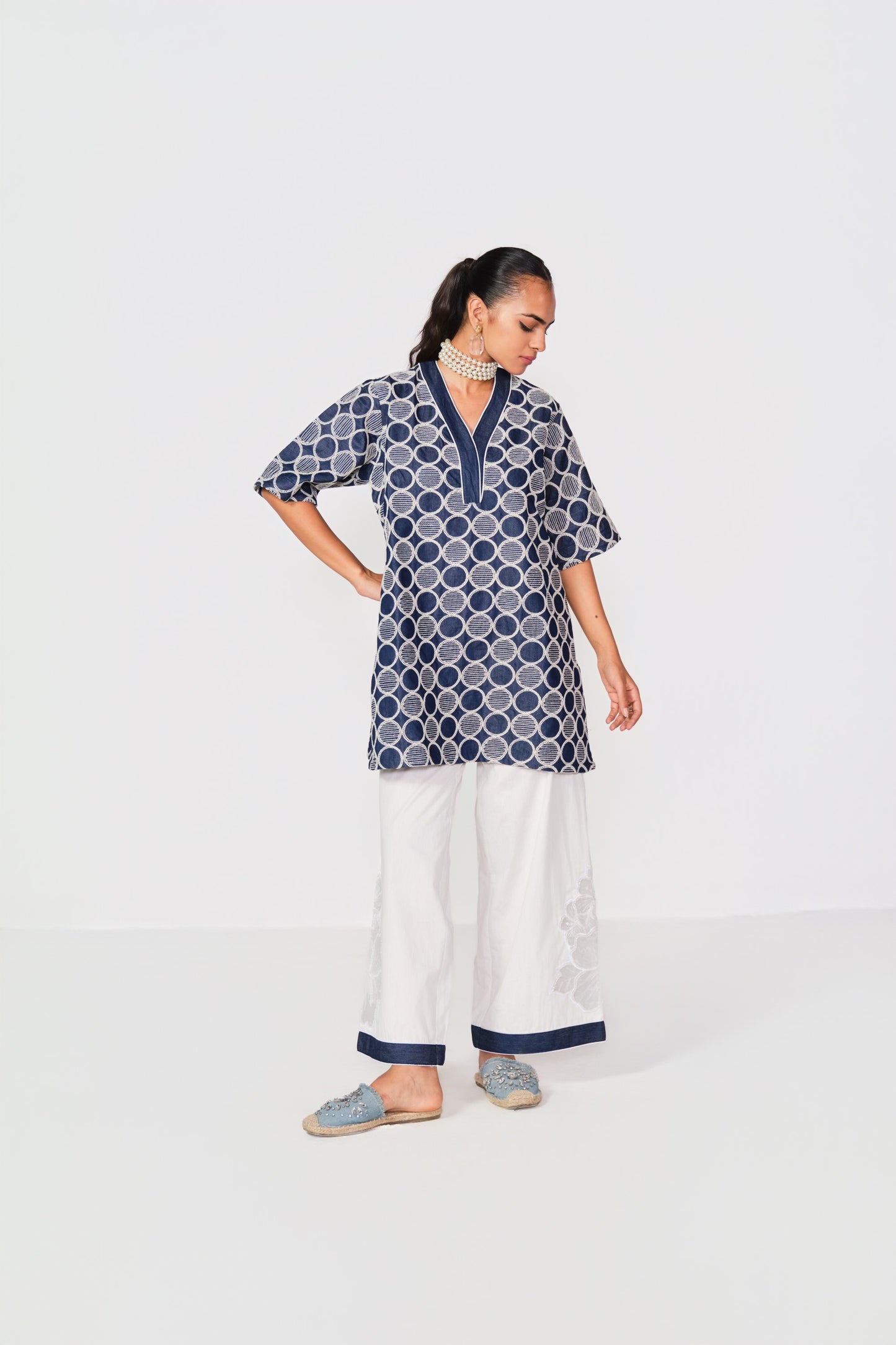 EMBROIDERED WHITE - DENIM BLOCK A SET- CIRCLE WORK