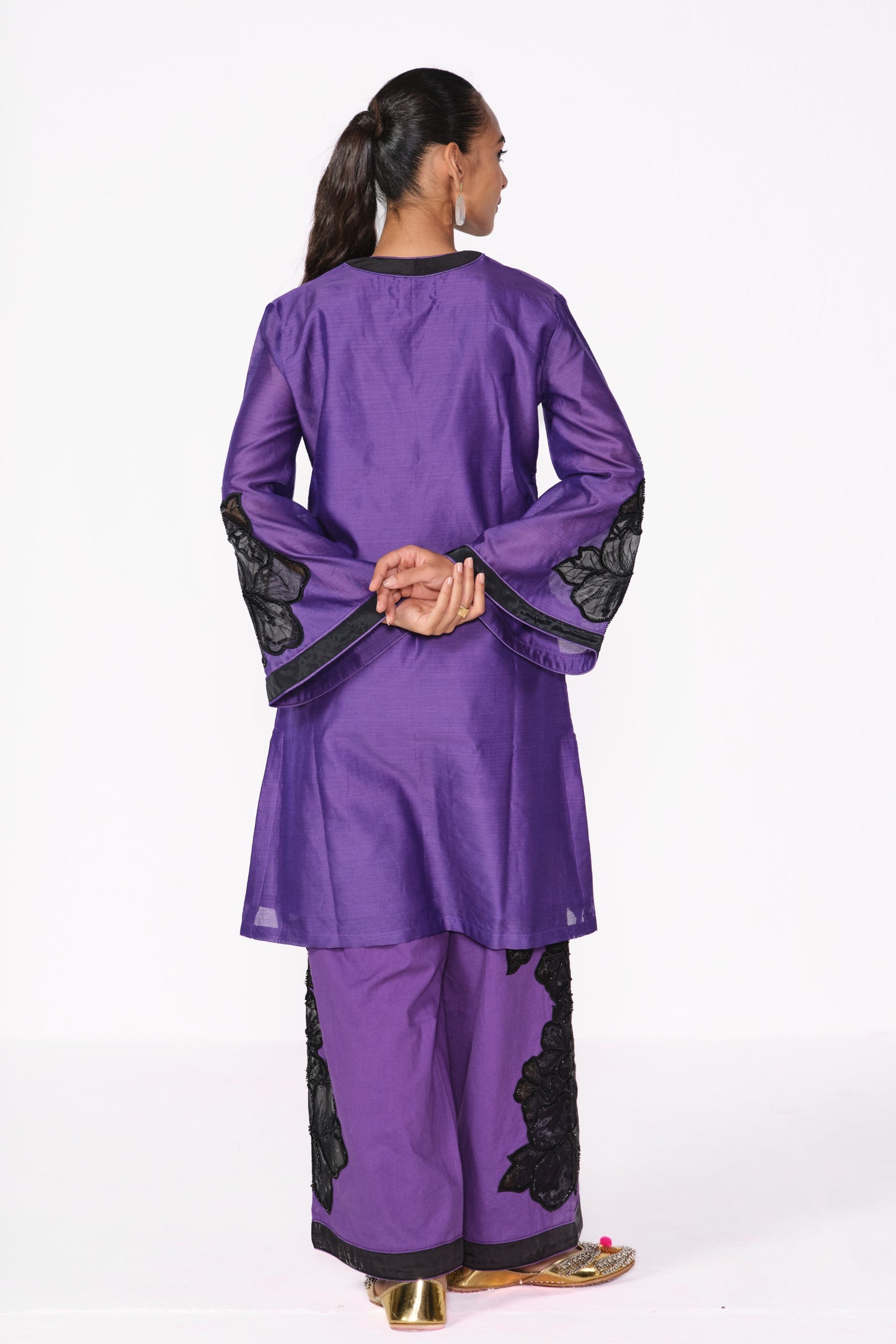 JAMUNI-BLACK KARDANA FLOWER KURTA SET