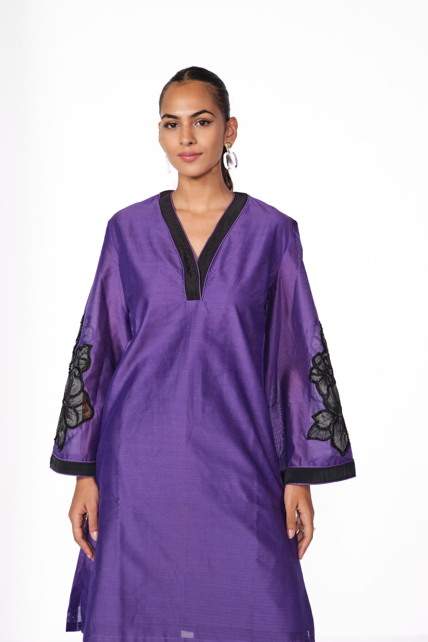JAMUNI-BLACK KARDANA FLOWER KURTA SET