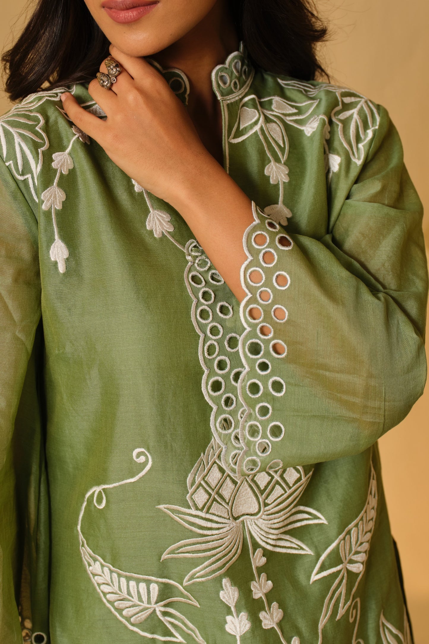 SUFIANA NEEM KURTA SET WITH DUPATTA
