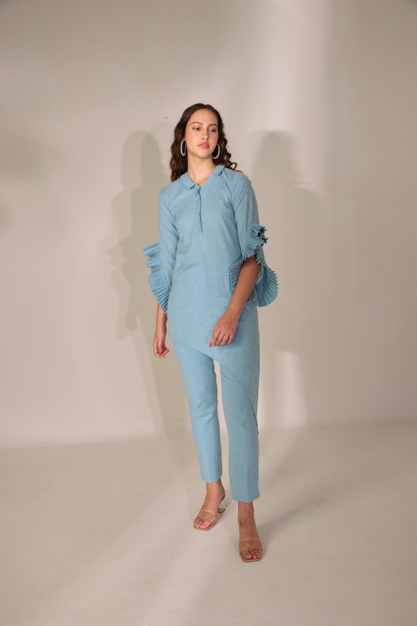 SKY-BLUE PLEAT SLEEVES  LINEN KURTA SET