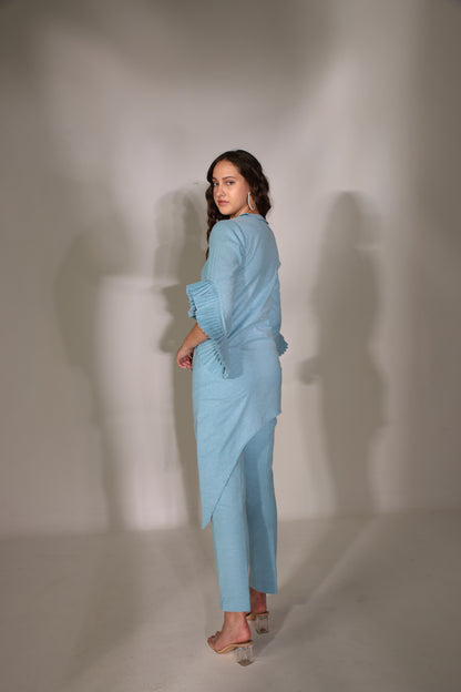 SKY-BLUE PLEAT SLEEVES  LINEN KURTA SET