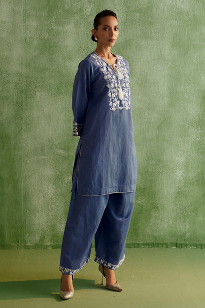 INARA THREAD-LINEN KURTA SET- BLUE