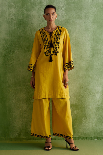 INARA THREAD-LINEN KURTA SET-YELLOW