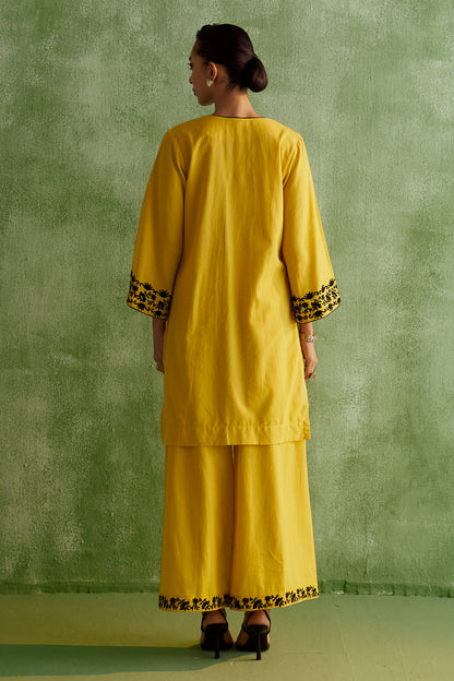 INARA THREAD-LINEN KURTA SET-YELLOW