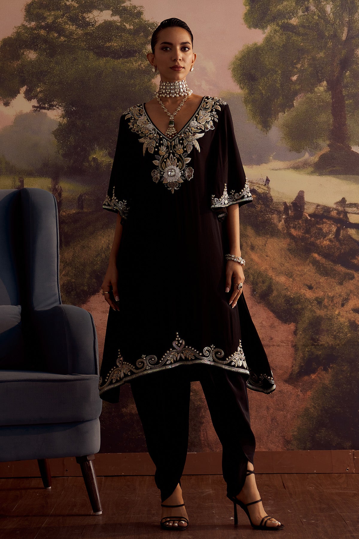 NAINA BLACK EMBROIDERED KURTA SET