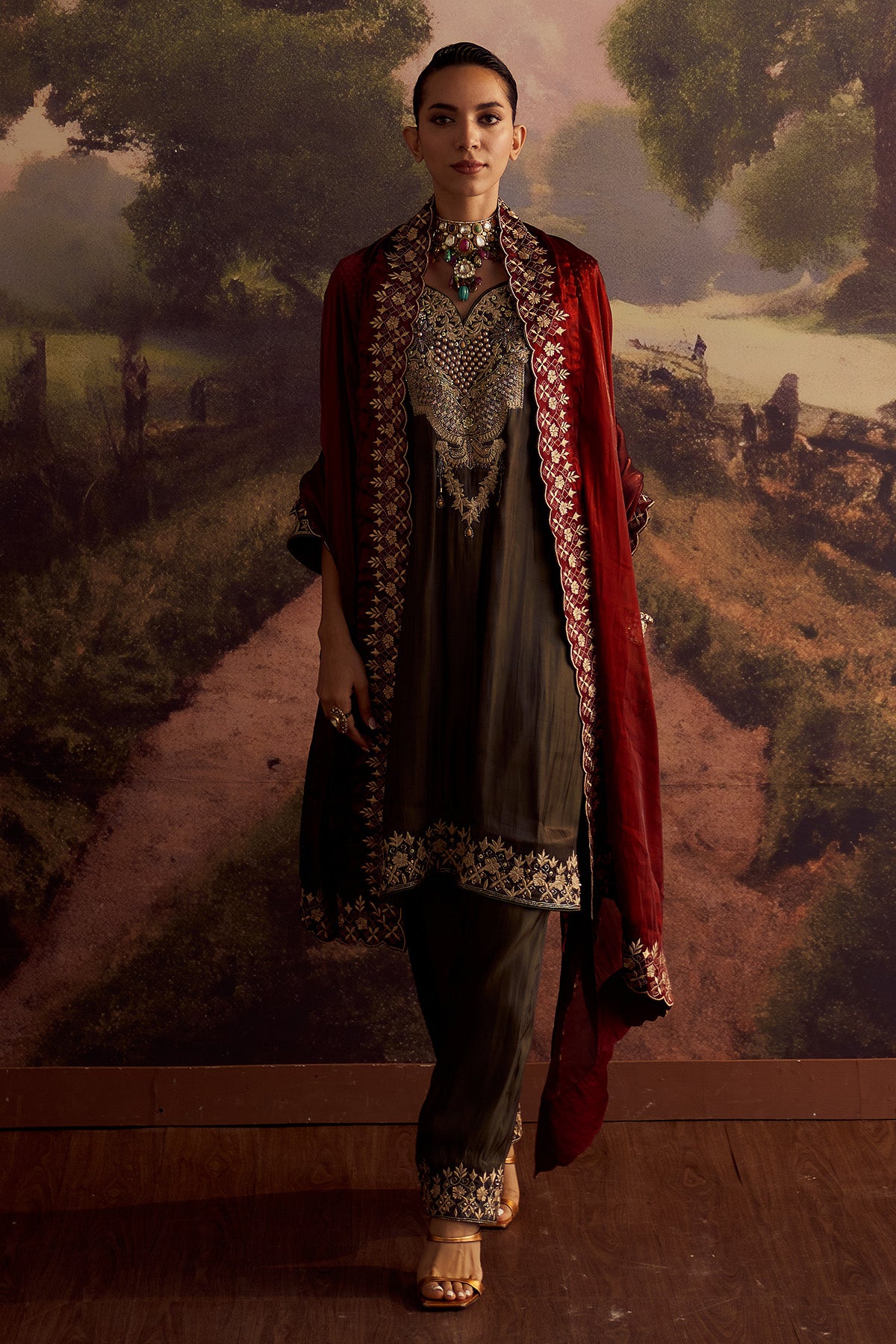 INARA HALKA HARA KURTA SET WITH LAL DUPATTA