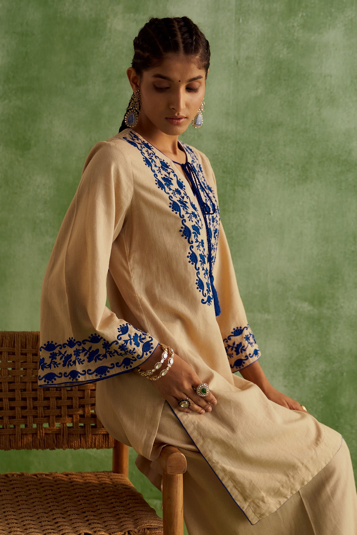 INARA THREAD-LINEN KURTA SET-BEIGE