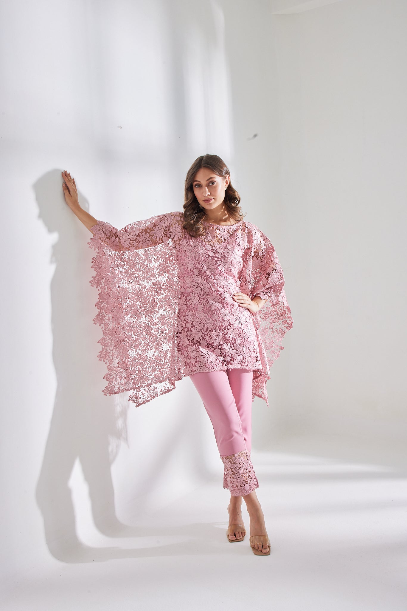 HAZE PINK SCHIFFLI KAFTAN SET