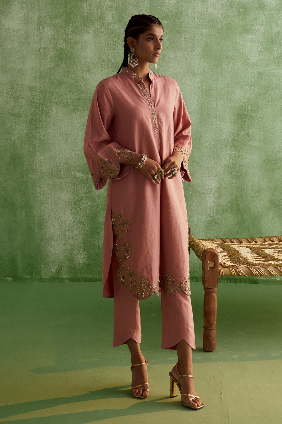 INARA ZARI-DAMAN KURTA SET -HUSK PINK