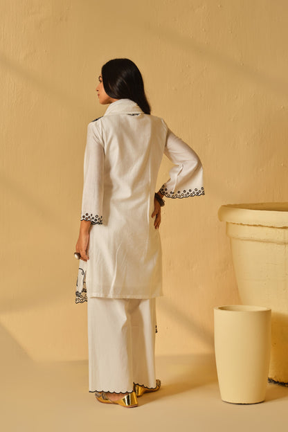 SUFIANA WHITE KURTA SET WITH DUPATTA